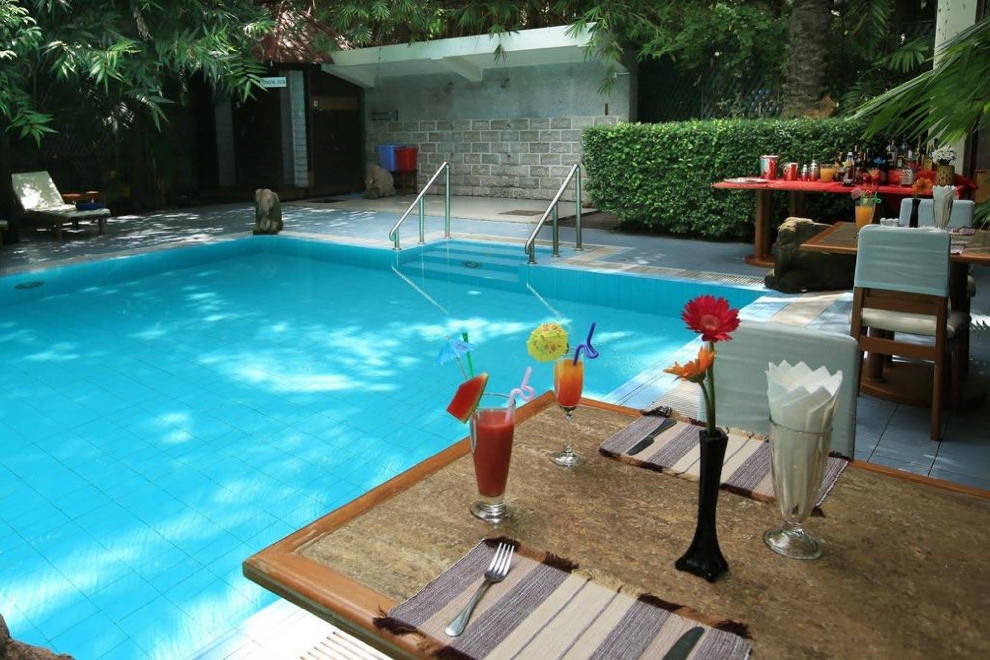 Mandalay City Hotel Exterior photo